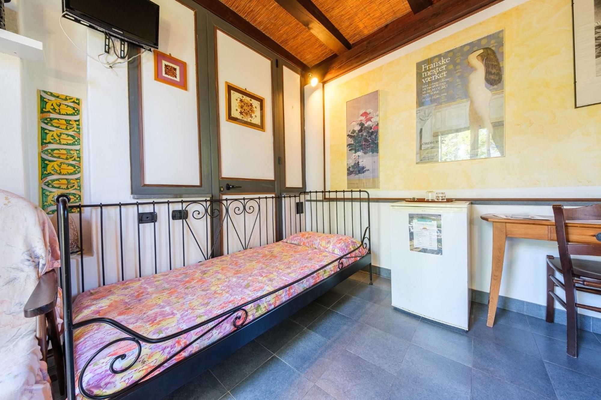 B&B Il Giardino Segreto Stromboli Bagian luar foto
