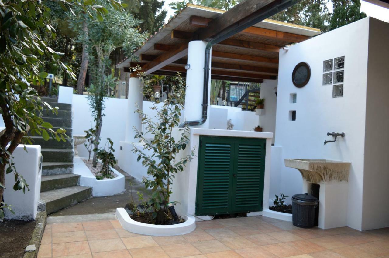 B&B Il Giardino Segreto Stromboli Bagian luar foto